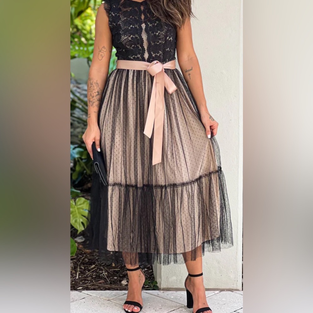 Dress Day Black And Nude Mid Dress Size Small Fairy, Goth, Formal, Prom NWT